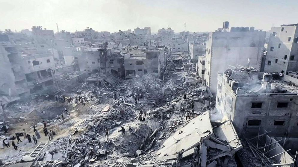 দুই বছরে গাজায় ২ লাখ টন বিস্ফোরক ফেলেছে ইসরাইল