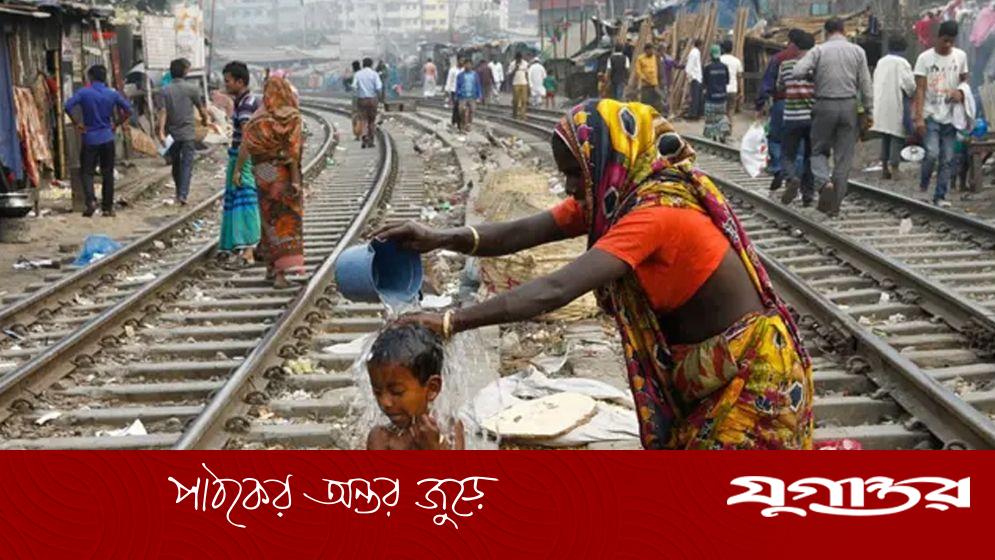আবাসন সংকটে দুস্থরা