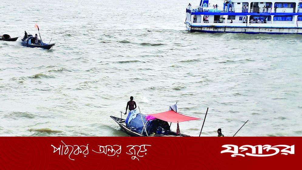 ভোলার মান্তা জেলেরা জীবিকার তাগিদে এলাকা ছাড়ছেন