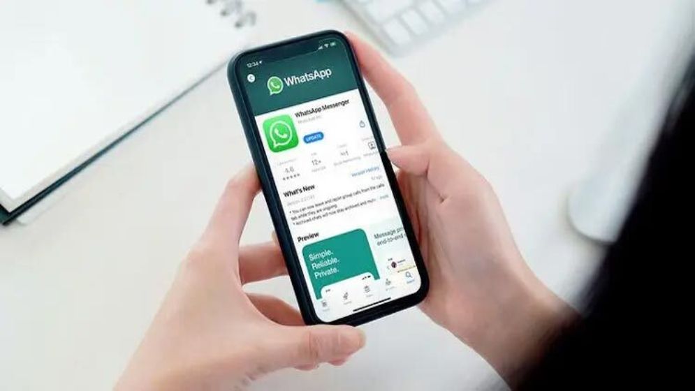 হোয়াটসঅ্যাপে আসছে নতুন ফিচার, নিয়ন্ত্রণ করা যাবে স্ট্যাটাস রিশেয়ার