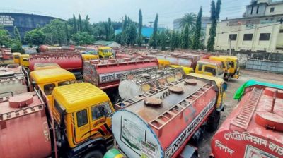 কৌশলে চুরি হচ্ছে কোটি কোটি টাকার তেল, লুটপাটের নেপথ্যে যারা