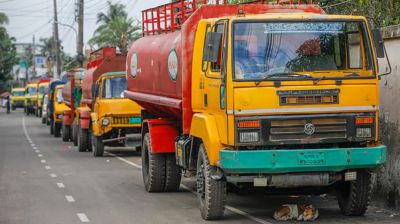 চুরি হচ্ছে লাখ লাখ লিটার তেল