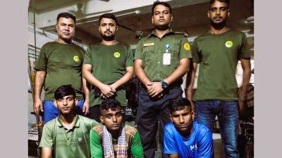 সরকারি কোয়ার্টারে গাঁজাসেবন, তিন যুবক কারাগারে