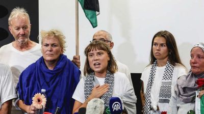 ইসরাইল লাইভ গণহত্যা চালাচ্ছে: থুনবার্গ