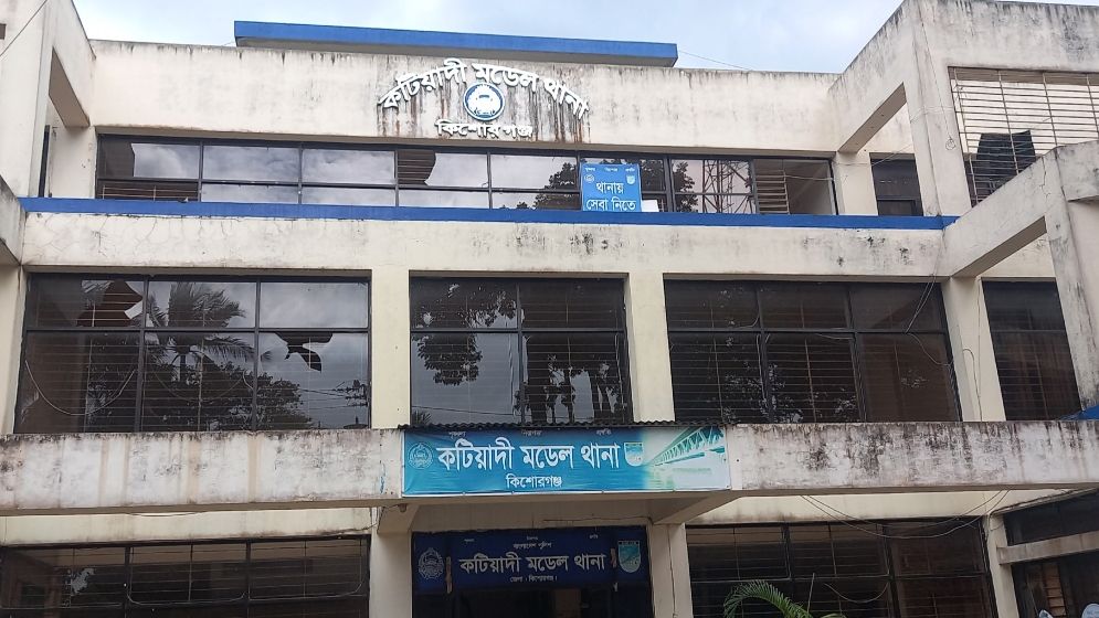 পিকনিকের খাবার খেয়ে অসুস্থ ওসিসহ ১০ জন