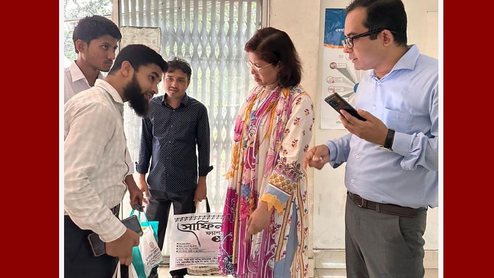 সচিবালয়ে প্লাস্টিক নিষিদ্ধ, আগতদের কাপড়ের ব্যাগ প্রদান