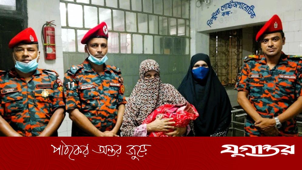 ঘর আলো করে এল সন্তান, দেখার আগেই না ফেরার দেশে ফায়ার ফাইটার বাবা
