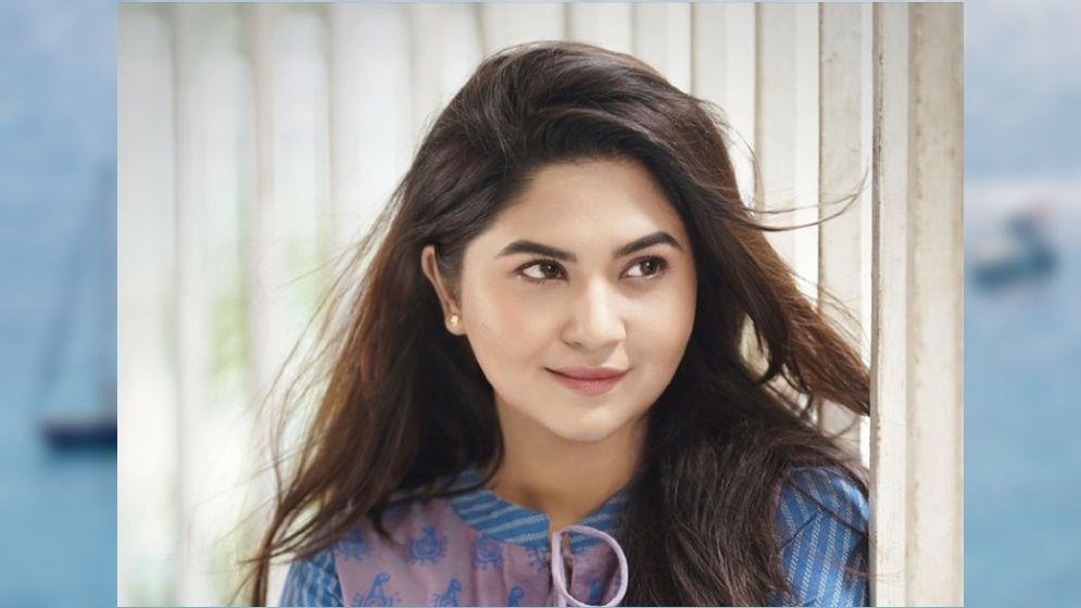 কারও সঙ্গে কোনো কথা বলার অবস্থায় নেই স্পর্শিয়া