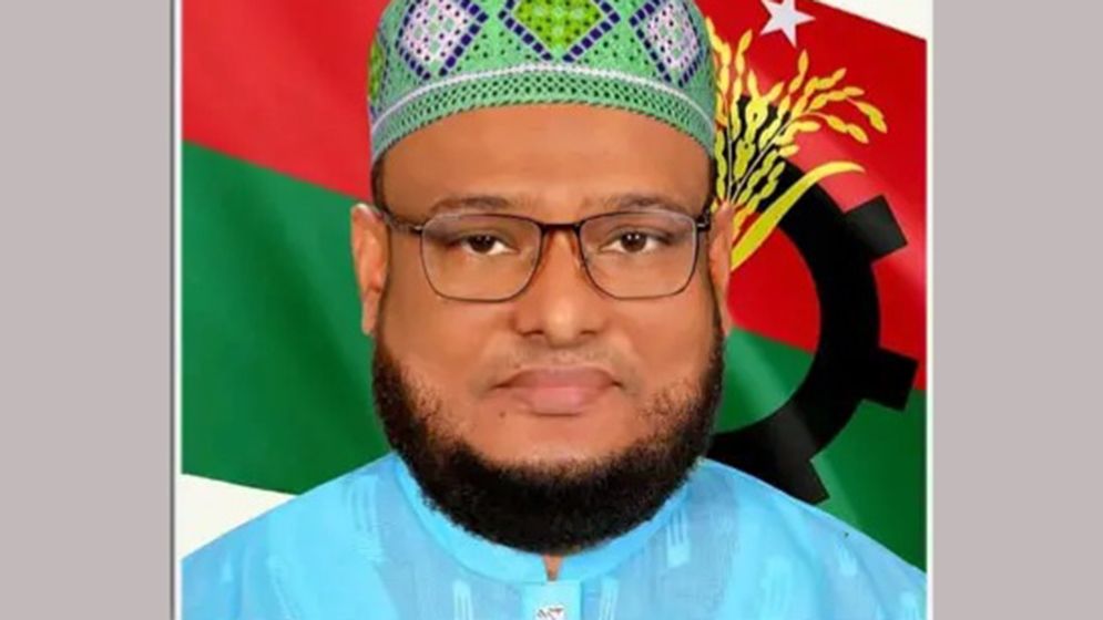 ‘আপনি কত বড় সাংবাদিক, আমার চোখের সামনে পইড়েন’