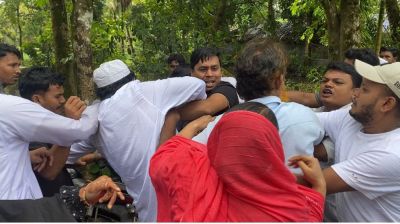 মায়ের লাশ রেখে দুই ভাইয়ের মারামারি