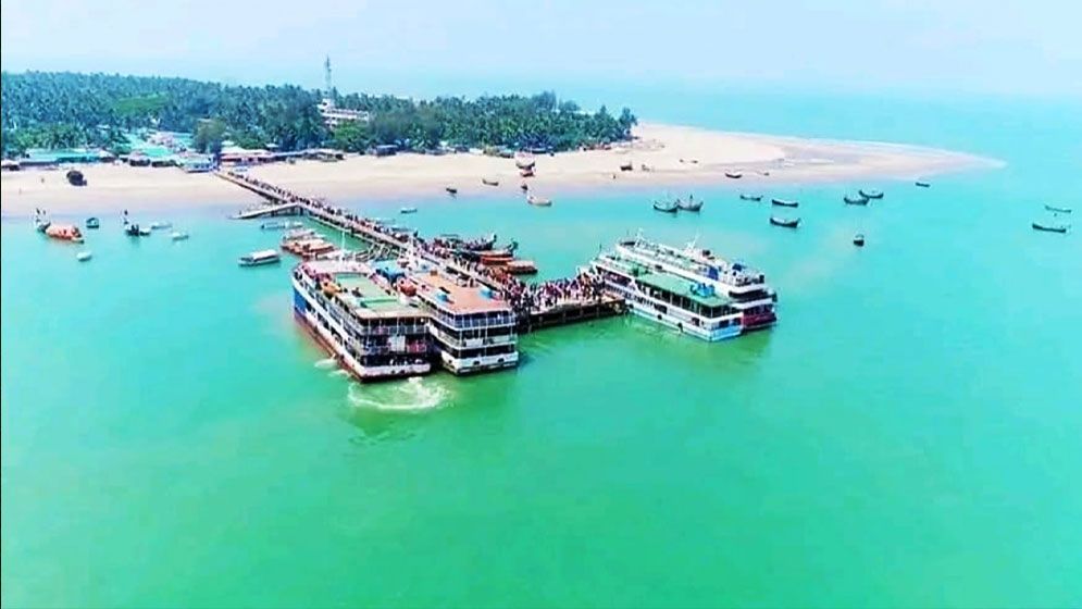 সেন্ট মার্টিন-বঙ্গোপসাগর ঘিরে বড় শক্তির বিপজ্জনক খেলা