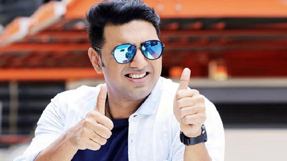 রুক্মিণীকে বিয়ে করা নিয়ে যা বললেন দেব