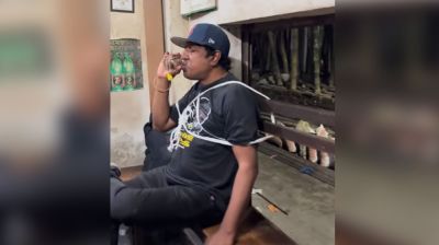 আমি এ দোকানের ‘বান্ধা কাস্টমার’: মারজুক রাসেল