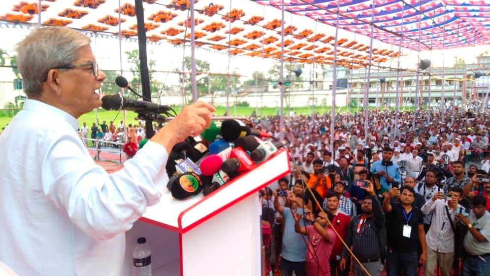 উপদেষ্টাদের নিরপেক্ষতা নিয়ে প্রশ্ন তুললেন মির্জা ফখরুল