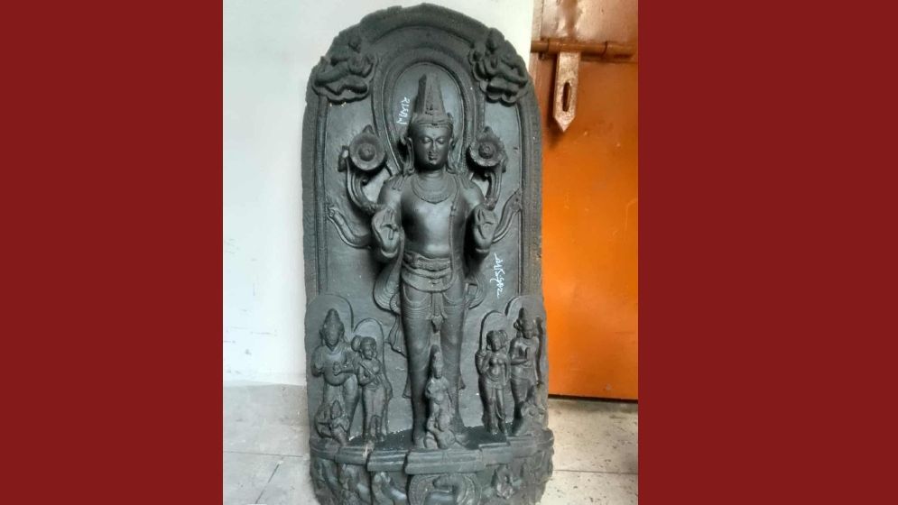 ভারতে পাচারকালে কোটি টাকার কষ্টিপাথরের মূর্তি উদ্ধার, গ্রেফতার ১