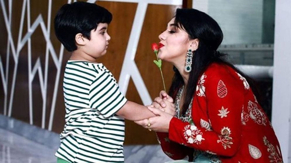 জন্মদিনে জয়ের সঙ্গে অপুর খুনসুটি