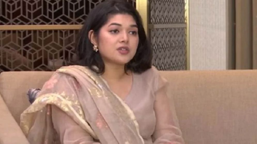 হিট অফিসার বুশরার সঙ্গে অবৈধ সিসা বারের সাম্রাজ্য গড়ে তোলেন যারা