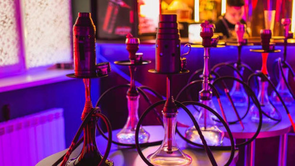 সিসা বার খুলে দিতে তদবির, কে এই জাওয়াদ?