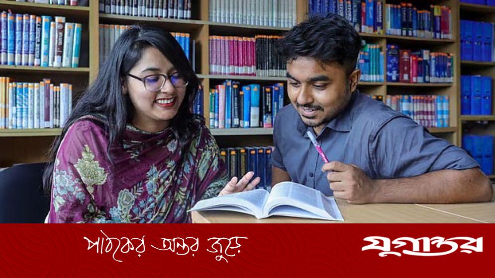রেড ক্রিসেন্টে তথ্যবিশেষজ্ঞ নিয়োগ