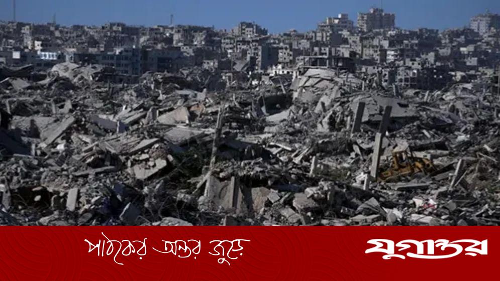 ধ্বংসাবশেষ সরাতেই বেরিয়ে আসছে লাশ