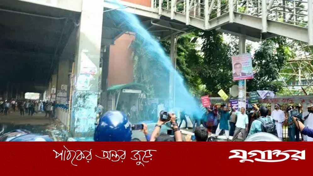 কর্মসূচি একদিন এগিয়ে আনলেন শিক্ষকরা