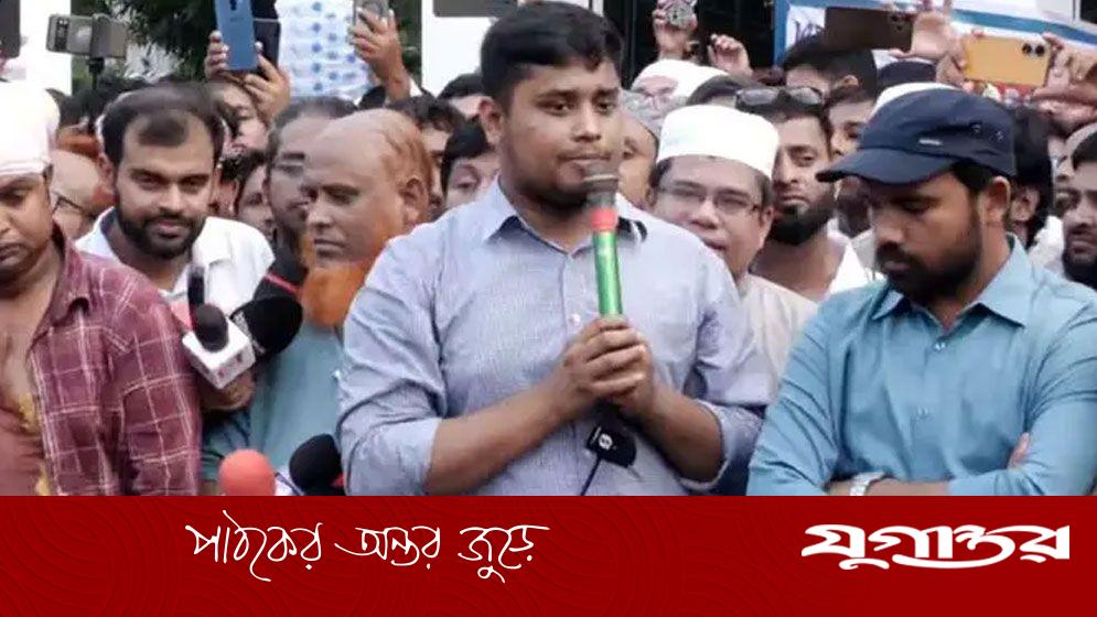 হাসিনার পক্ষের লোকদের ঘুসের বিনিময়ে পদায়ন করা হচ্ছে: হাসনাত