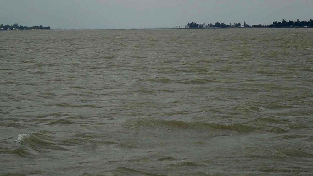 বর্ষার বিপুল জলরাশিতে নবযৌবনা চলনবিল