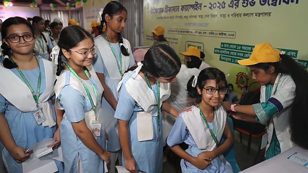 টাইফয়েডের টিকা পেল ১৬ লাখ ৫৫ হাজার শিশু