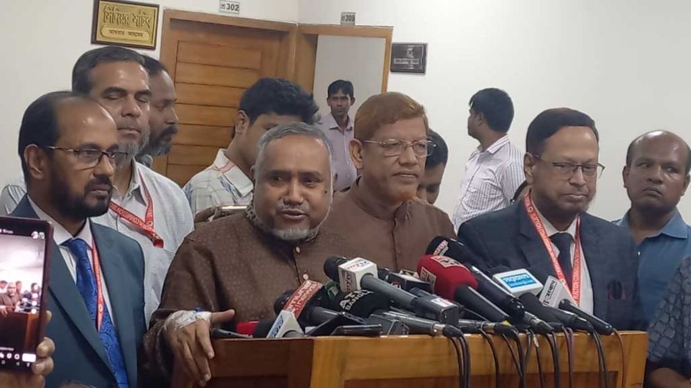 নভেম্বরে গণভোট চায় জামায়াত