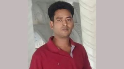 কুপ্রস্তাবে রাজি না হওয়ায় নারী গ্রামপুলিশকে হত্যা করেন তাপস