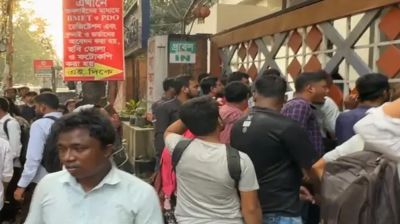 এনটিআরসিএ ভবনে চাকরিপ্রত্যাশীদের তালা