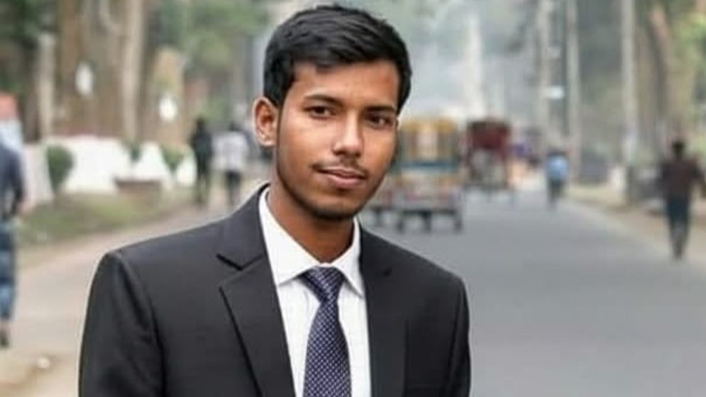 ইউএনওর সহযোগিতা পেলেন ক্যানসার আক্রান্ত রাবি শিক্ষার্থী