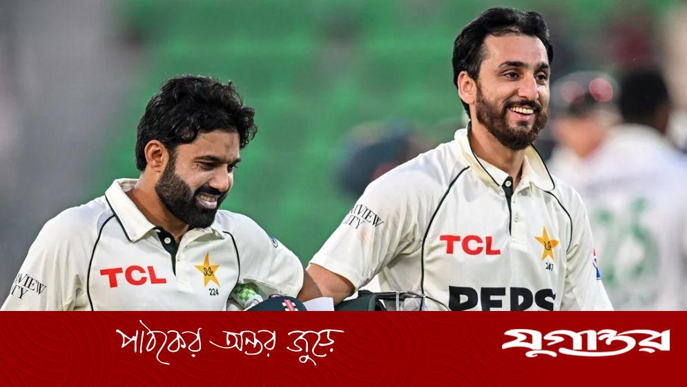 ১৬ রানে ৫ উইকেট খুইয়েও স্বস্তিতে পাকিস্তান