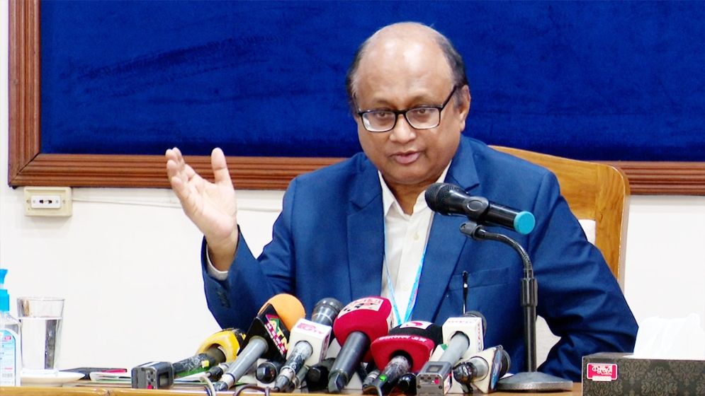 ‘হাসিনাকে ফেরাতে রেড নোটিশ জারির পদক্ষেপ নেওয়া হয়েছে’