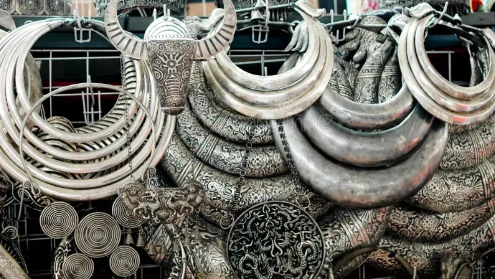 সোনার পর নতুন রেকর্ড গড়ল রুপার বাজার, কত টাকা ভরি?