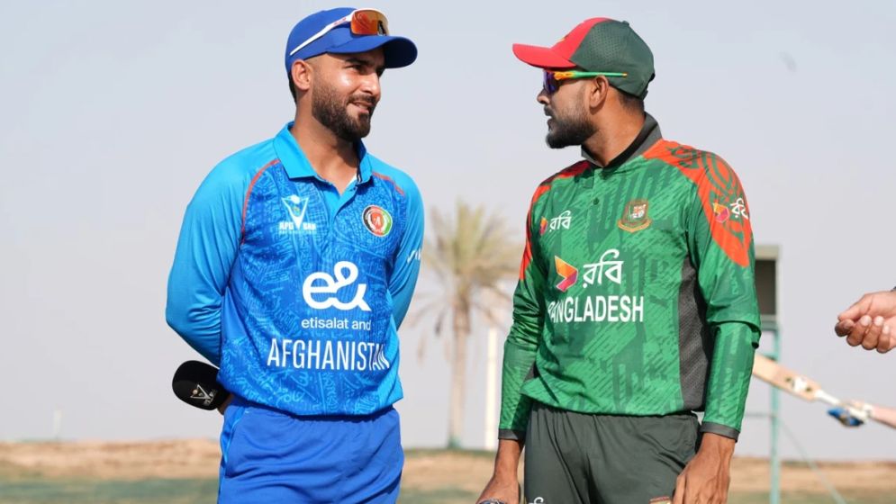 টস জিতে ব্যাটিংয়ে আফগানিস্তান