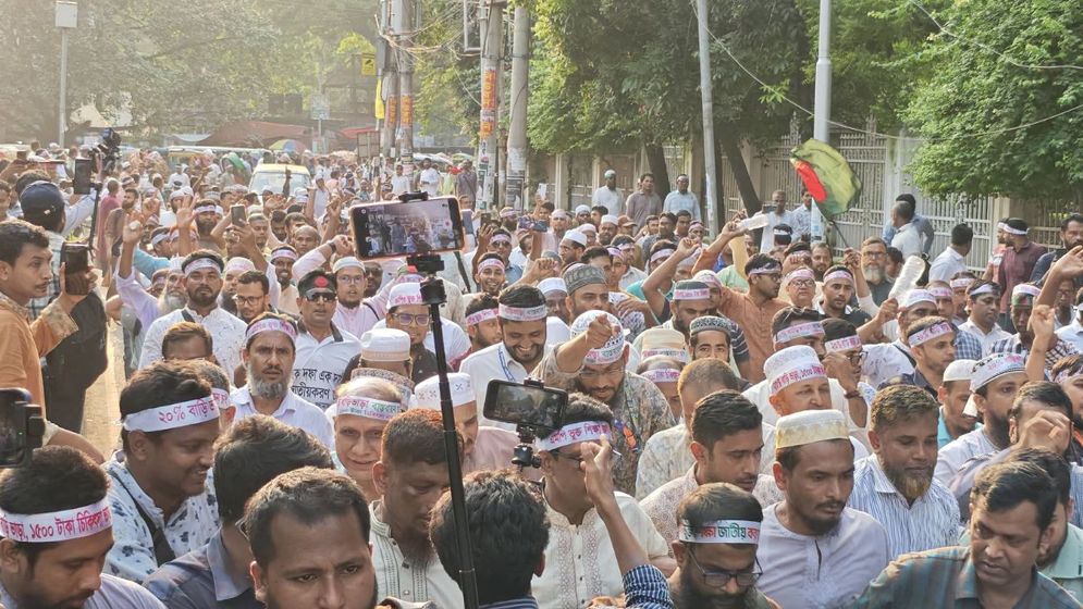 এমপিওভুক্ত শিক্ষকদের ‘মার্চ টু সচিবালয়’ শুরু