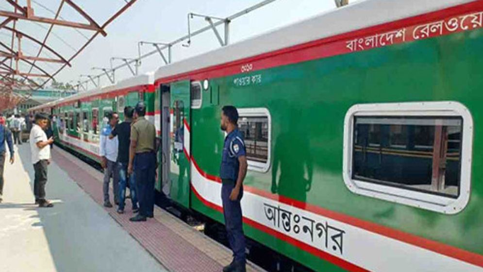 ট্রেনের টিকিট কালোবাজারি রোধে অভিযান, সাত দিনে আদায় ১৭ লাখ