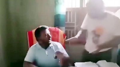 রাজশাহীতে শিক্ষক লাঞ্ছিতের ভিডিও ভাইরাল