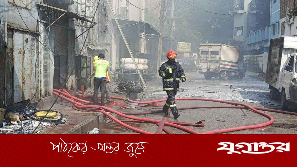 গার্মেন্টসের দ্বিতীয় তলা থেকে ৯ জনের লাশ উদ্ধার