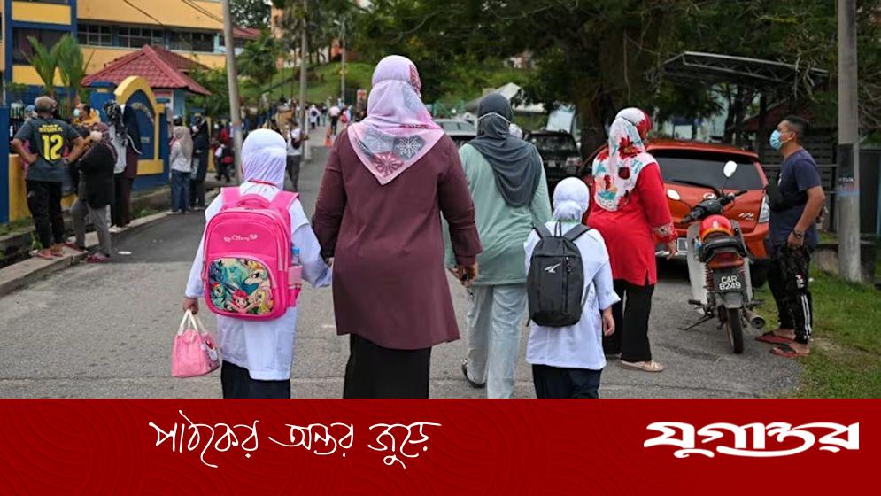 ইনফ্লুয়েঞ্জায় আক্রান্ত ৬ হাজার শিক্ষার্থী,  স্কুল বন্ধ ঘোষণা