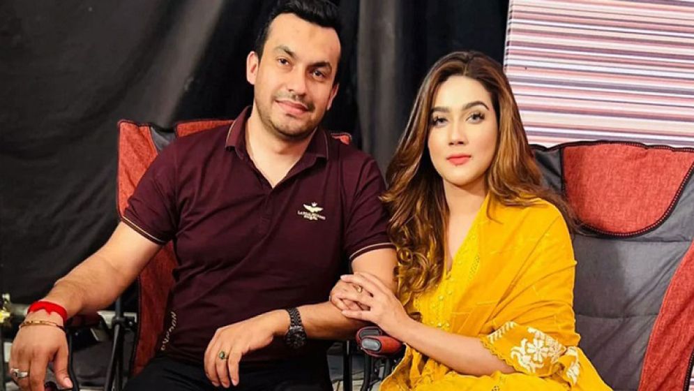 হঠাৎ রাকিবকে নিয়ে মাহিয়া মাহির পোস্ট, কী ইঙ্গিত দিলেন