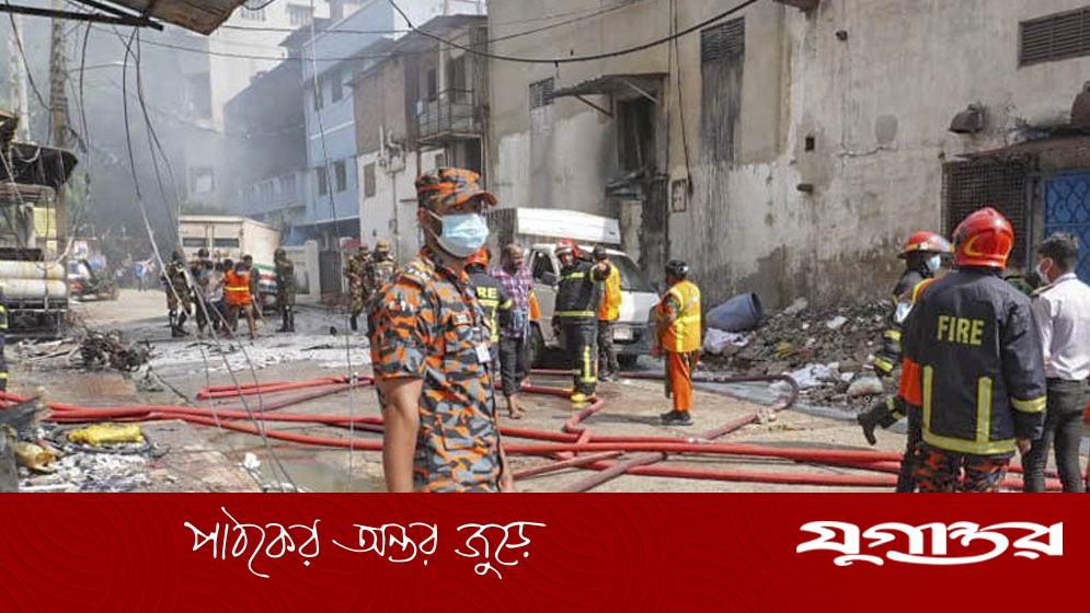 মিরপুরের আগুন পুরোপুরি নেভাতে ‘কয়েকদিন লাগতে পারে’