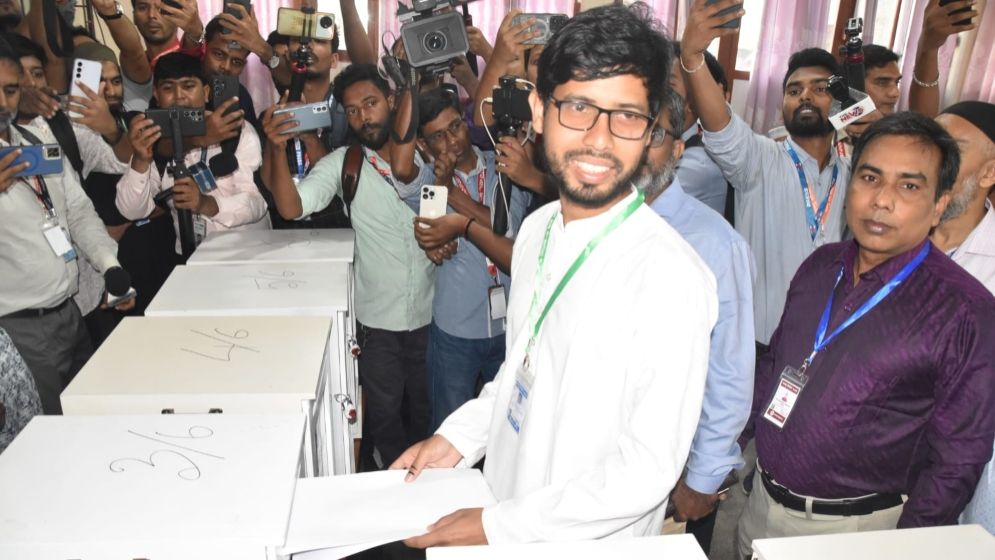 ভোট দিয়ে যা বললেন ছাত্রশিবিরের ভিপি প্রার্থী