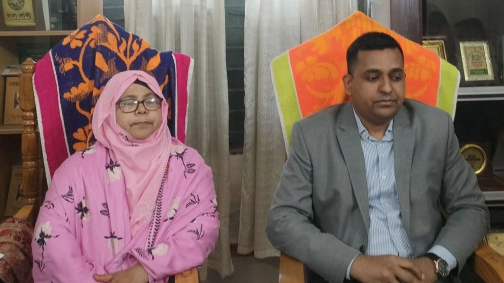 দুর্নীতি প্রতিরোধ কমিটির সদস্য হলেন আ.লীগ নেতার স্ত্রী!