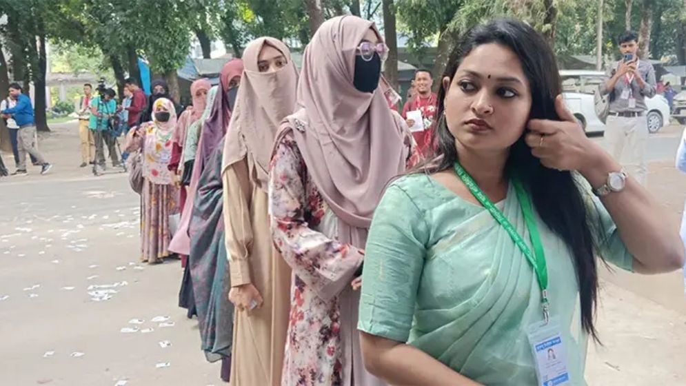 রাকসু নির্বাচনের ভোটগ্রহণ শুরু