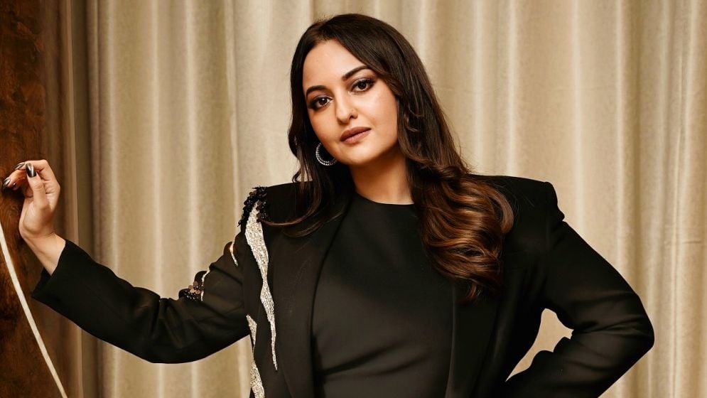 সোনাক্ষী সত্যিই কি মা হচ্ছেন? যা বললেন জাহির