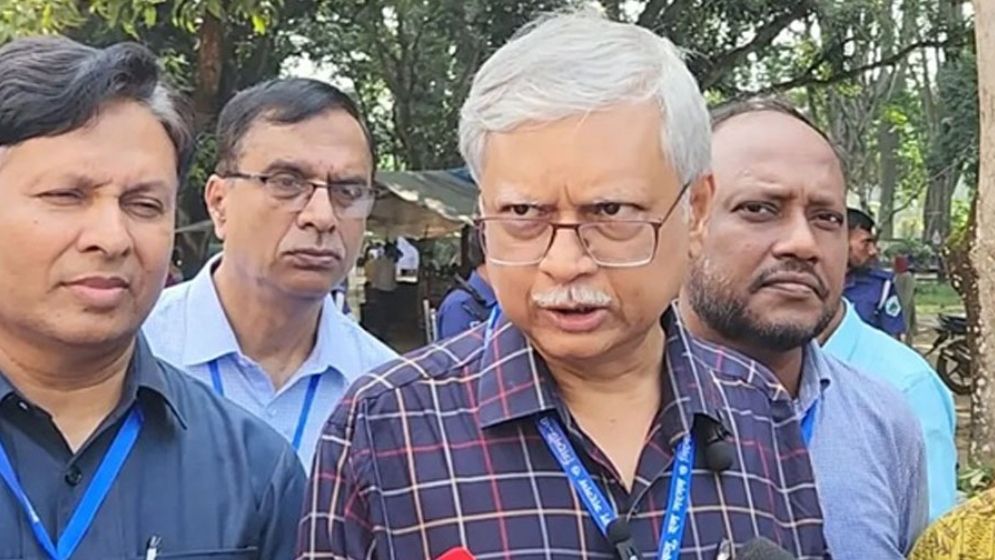 ‘আলহামদুলিল্লাহ, রাকসু প্রাণ ফিরে পেল’ – রাবি ভিসি