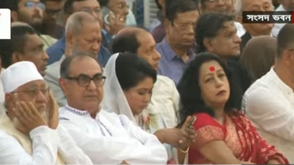 ‘কিছু কিছু দল ডিস্টার্ব করছে’