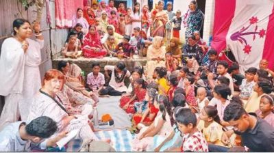 লোকগান চর্চার আঁতুড়ঘর ‘মায়ের তরী’